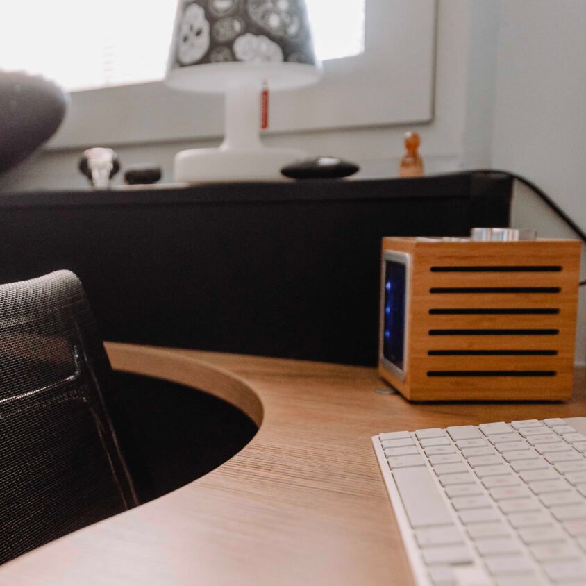 Bureau Charlie Carre 1 - meubles sur mesure