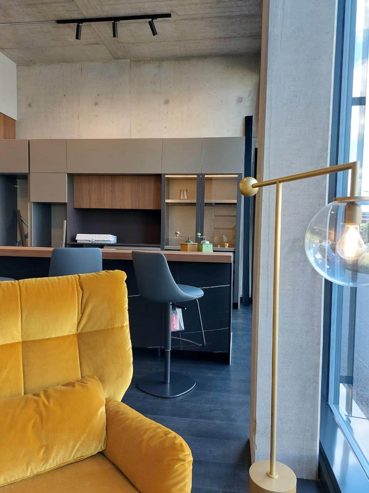 Showroom Behome Interiors à Lausanne, Architecte d'intérieur, espace espace mobilier