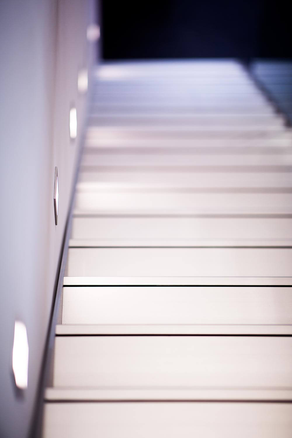 Showroom Behome Interiors à Pontarlier, Architecte d'intérieur, espace escalier design