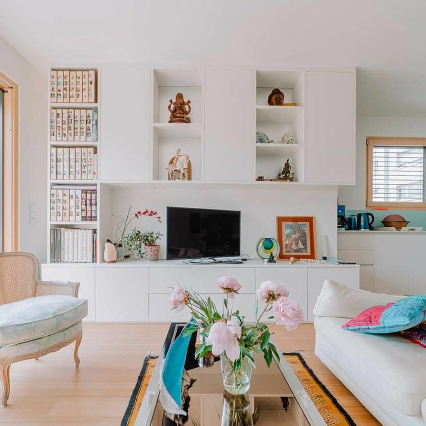 Aménagement petit salon baie vitrée