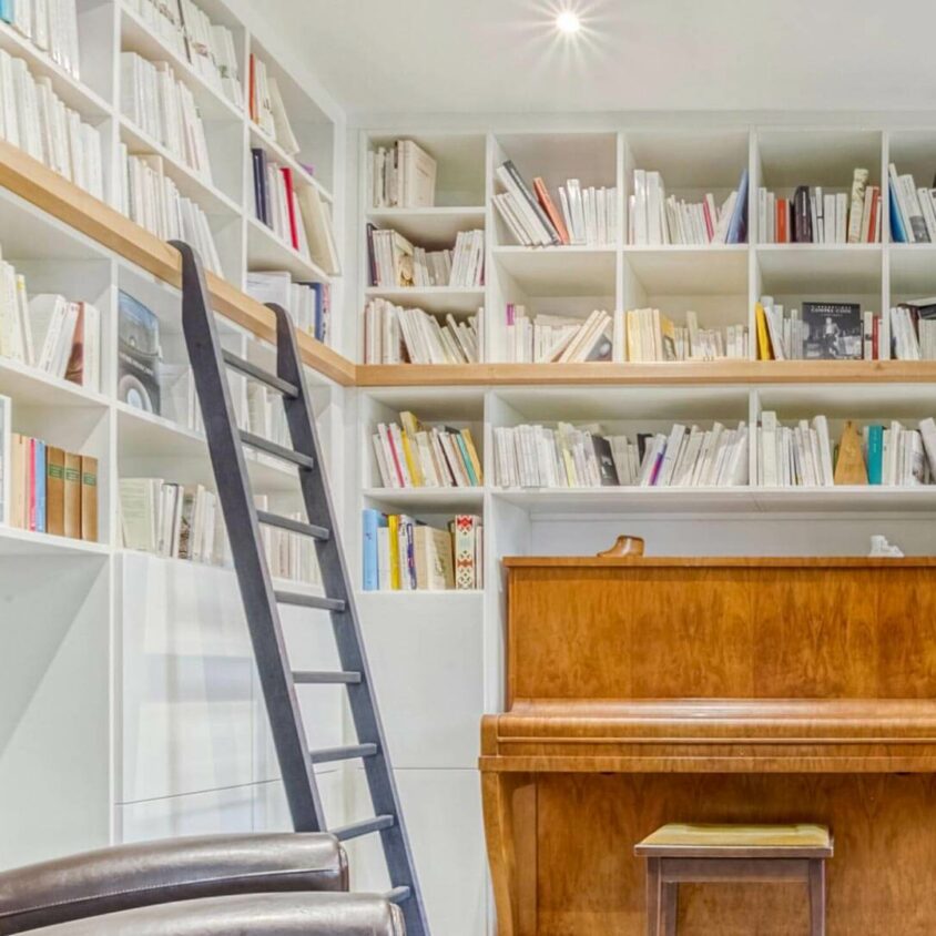 Bibliothèque d'angle sur mesure