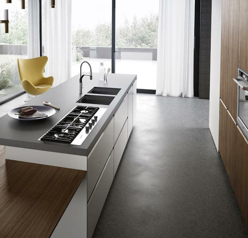 Cuisine équipée aménagée en longueur