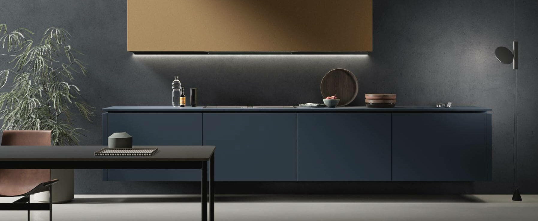 Cuisine italienne design sur mesure bleu et beige