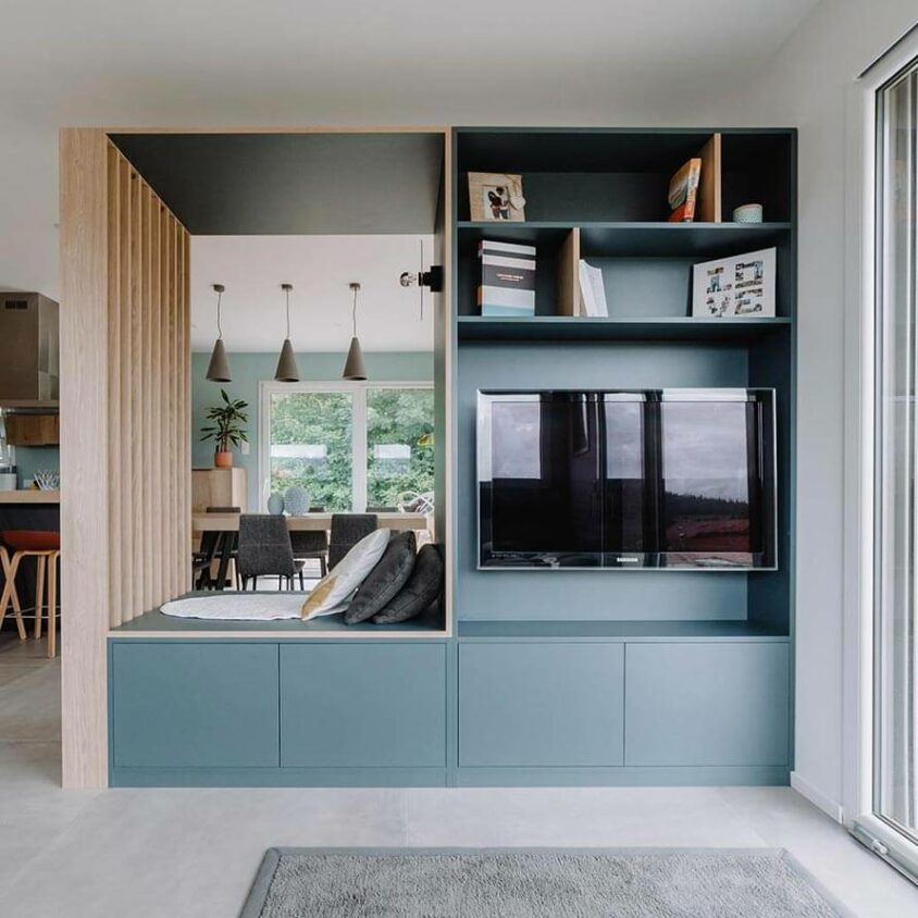 Meuble TV sur mesure design et central