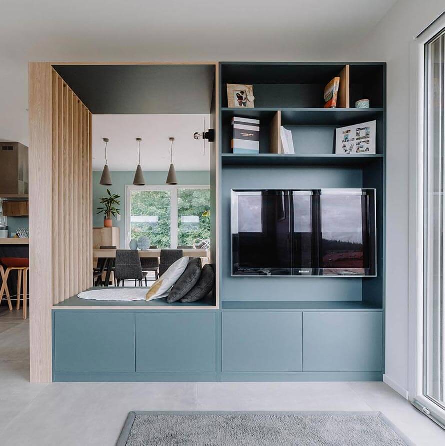 Meuble TV sur mesure design et central