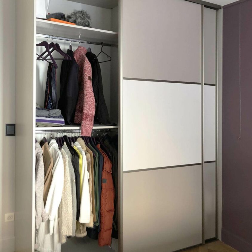 Dressing avec portes coulissantes design sur mesure à Strasbourg
