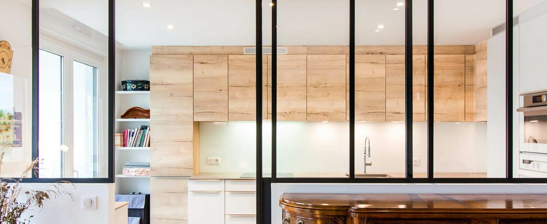 Verrière sur mesure pour séparer la cuisine du salon
